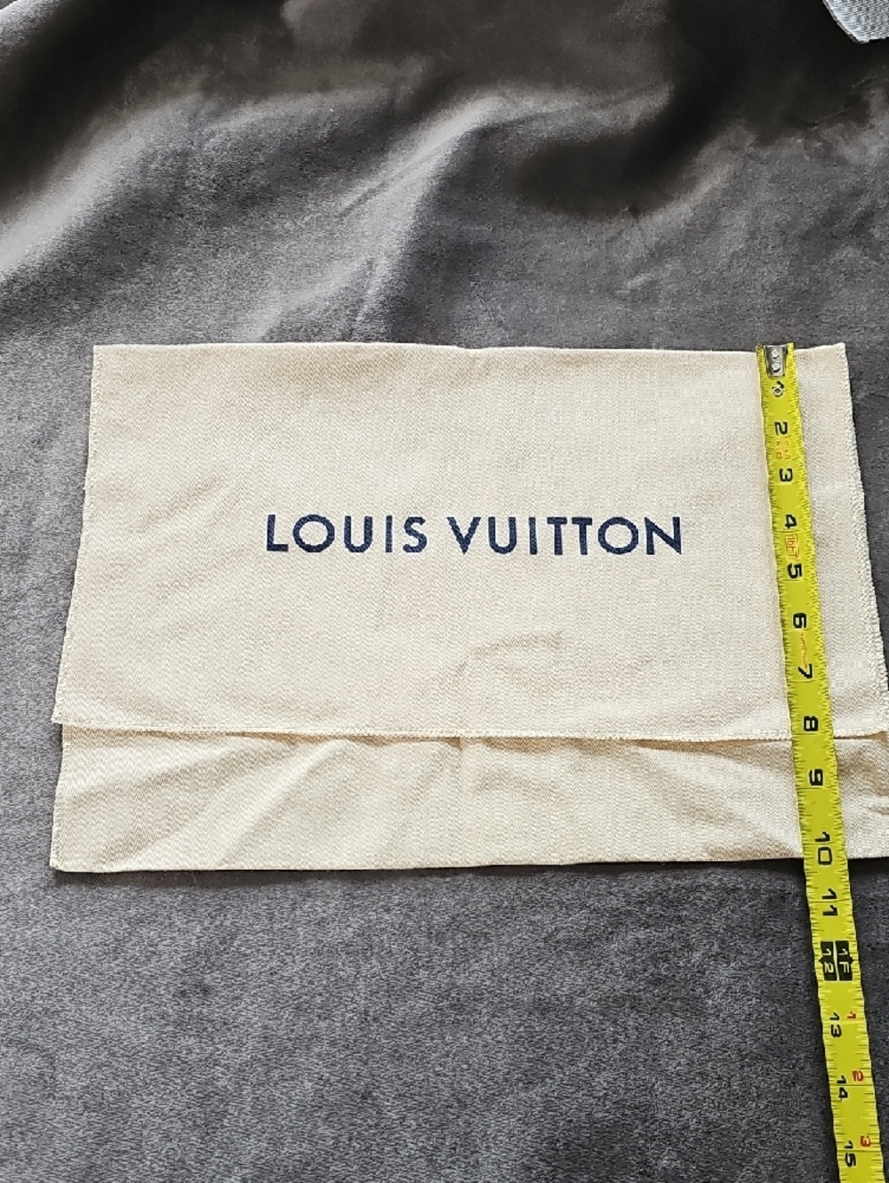 Louis Vuitton Beige Canvas Dust Pouch with Navy Logo - Picture 2 of 2